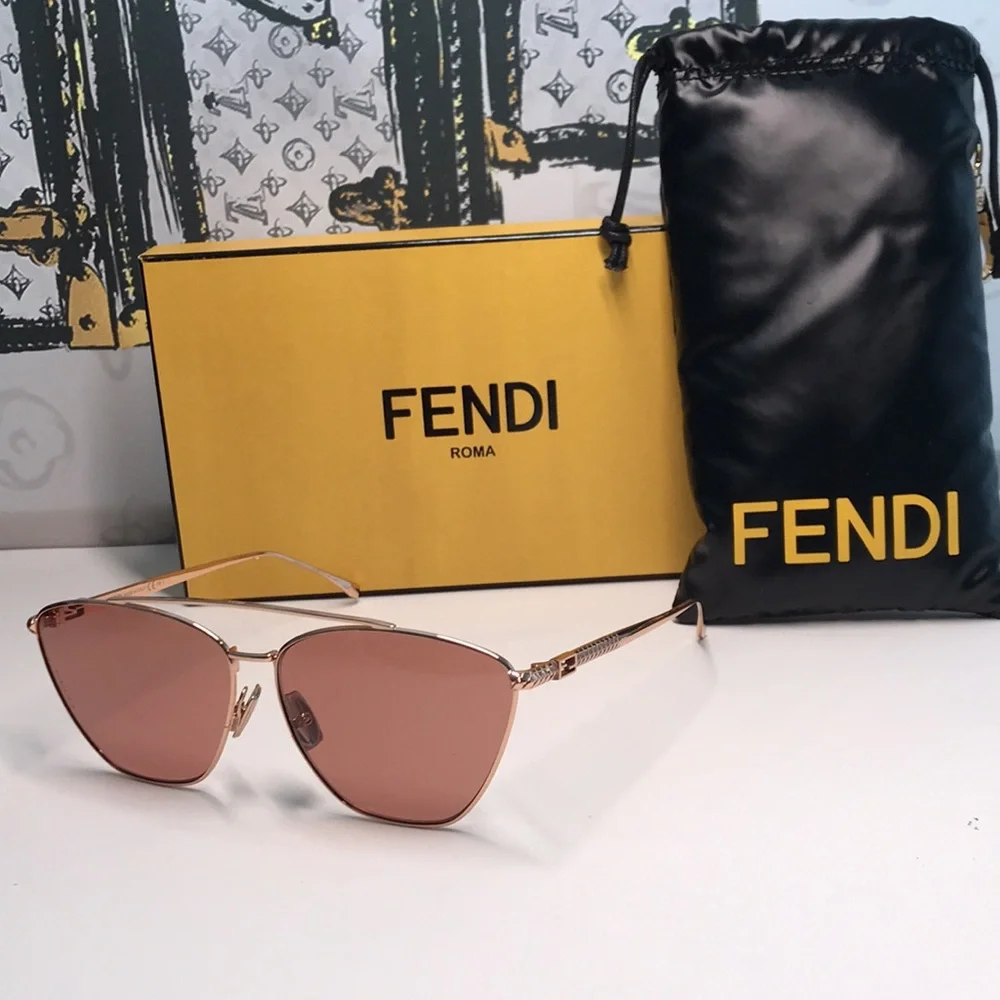 New Authentic Fendi Women's Pink Sunglasses FF0438/S DDB/4S